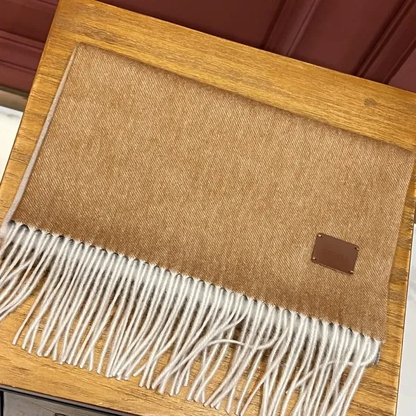 【2026】【HERMES エルメス 】スカーフ   32*190CM  241109