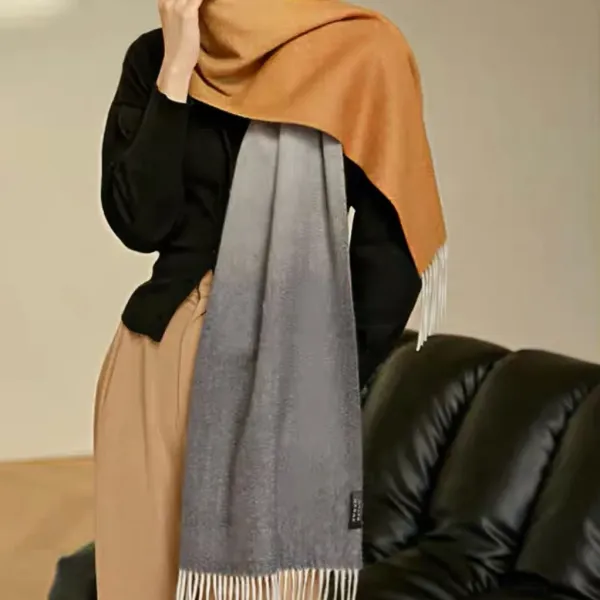 【2026】【HERMES エルメス 】スカーフ   32*190CM  241109