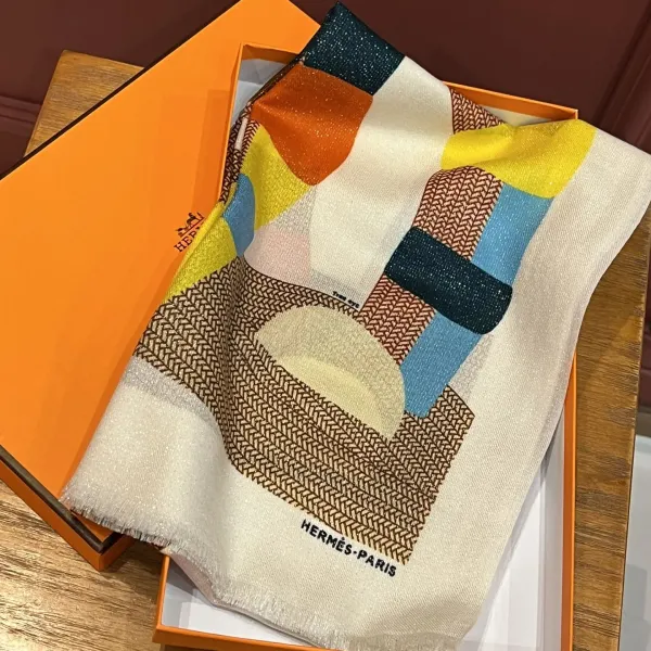 【2026】【HERMES エルメス 】スカーフ   100*200CM  241109