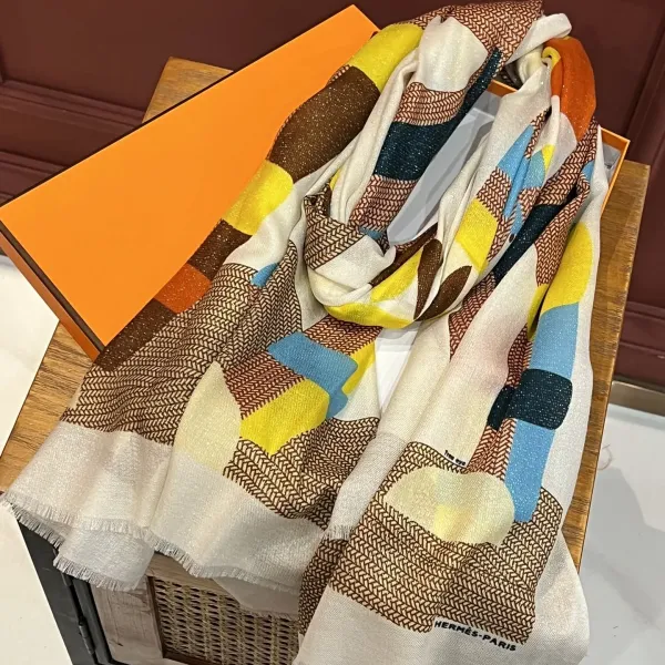 【2026】【HERMES エルメス 】スカーフ   100*200CM  241109