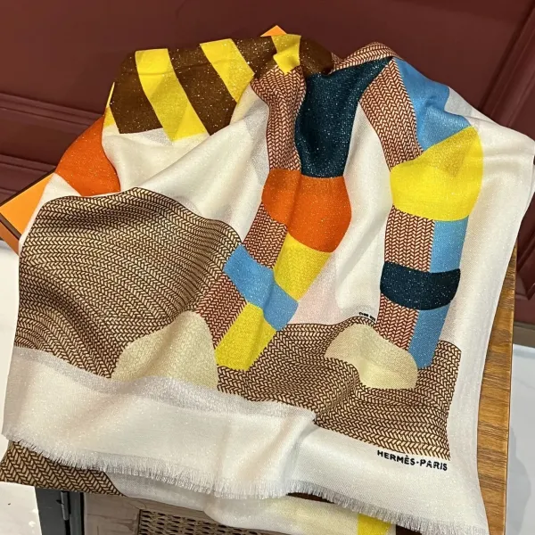 【2026】【HERMES エルメス 】スカーフ   100*200CM  241109