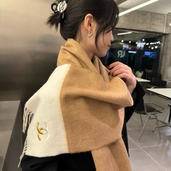 【2026】【CHANEL シャネル 】スカーフ60*190CM 241107 【2026】【CHANEL シャネル 】スカーフ60*190CM 241107