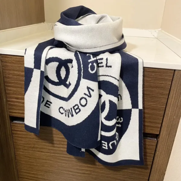 【2026】【CHANEL シャネル 】スカーフ32*200CM 241107 【2026】【CHANEL シャネル 】スカーフ32*200CM 241107