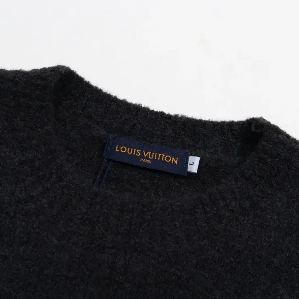 【2026】LV【LOUIS VUITTON 公式旗艦店】ルイヴィトン  セーター好評に付き再入荷！241104