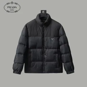 【2026】【PRADA  公式旗艦店】プラダ  ダウンジャケット 好評に付き再入荷！ 241102