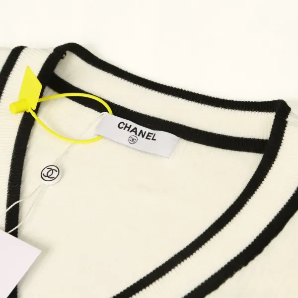 【2026】【CHANEL 公式旗艦店】シャネル セーター好評に付き再入荷! 241102 【2026】【CHANEL 公式旗艦店】シャネル セーター好評に付き再入荷! 241102