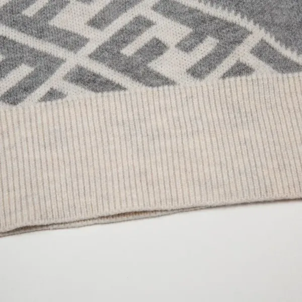 【2026】【FENDI 公式旗艦店】フェンディ セーター好評に付き再入荷! 241101 【2026】【FENDI 公式旗艦店】フェンディ セーター好評に付き再入荷! 241101