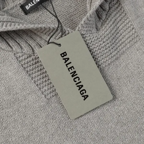 【2026】【BALENCIAGA  公式旗艦店】バレンシアガ   セーター好評に付き再入荷！ 241101