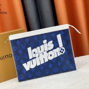 【2026】LV【LOUIS VUITTON 公式 旗艦店】 ルイヴィトン クラッチバッグ 当日出荷 好評に付き再入荷!24*21*6CM 241101 【2026】LV【LOUIS VUITTON 公式 旗艦店】 ルイヴィトン クラッチバッグ 当日出荷 好評に付き再入荷!24*21*6CM 241101