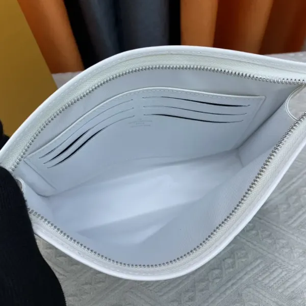 【2026】LV【LOUIS VUITTON 公式 旗艦店】 ルイヴィトン クラッチバッグ 当日出荷 好評に付き再入荷!24*21*6CM 241101 【2026】LV【LOUIS VUITTON 公式 旗艦店】 ルイヴィトン クラッチバッグ 当日出荷 好評に付き再入荷!24*21*6CM 241101