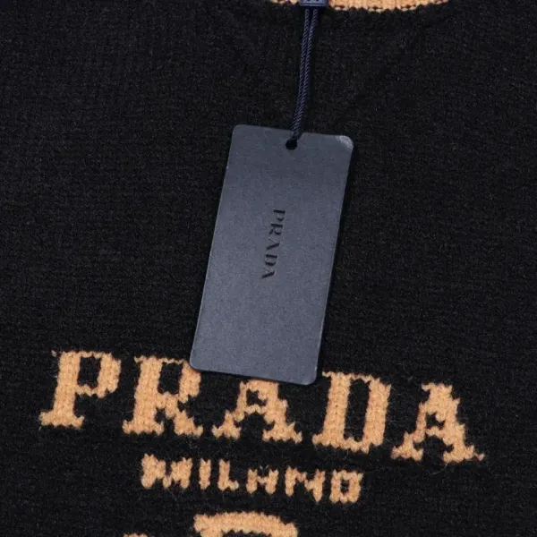 【2026】【PRADA 公式旗艦店】プラダ セーター好評に付き再入荷! 241031 【2026】【PRADA 公式旗艦店】プラダ セーター好評に付き再入荷! 241031