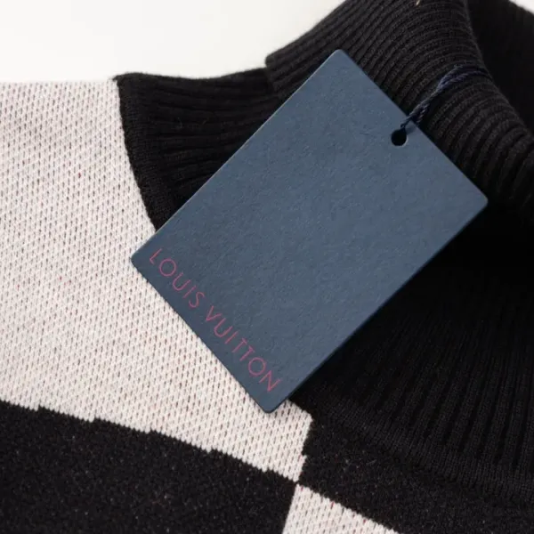 【2026】LV 【LOUIS VUITTON 公式旗艦店】ルイヴィトン セーター好評に付き再入荷! 241029 【2026】LV 【LOUIS VUITTON 公式旗艦店】ルイヴィトン セーター好評に付き再入荷! 241029