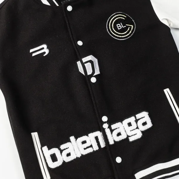 【2026】【BALENCIAGA 公式旗艦店】バレンシアガ 野球着 ジャケット着 好評に付き再入荷!241028 【2026】【BALENCIAGA 公式旗艦店】バレンシアガ 野球着 ジャケット着 好評に付き再入荷!241028