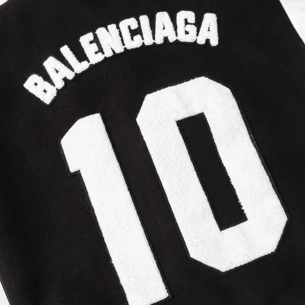 【2026】【BALENCIAGA 公式旗艦店】バレンシアガ 野球着 ジャケット着 好評に付き再入荷!241028 【2026】【BALENCIAGA 公式旗艦店】バレンシアガ 野球着 ジャケット着 好評に付き再入荷!241028