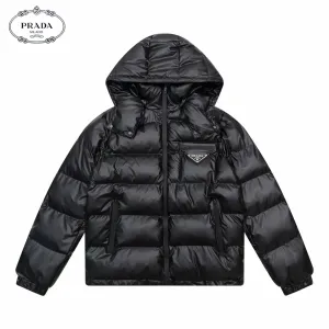 【2026】【PRADA  公式旗艦店】プラダ  ダウンジャケット好評に付き再入荷！ 241026