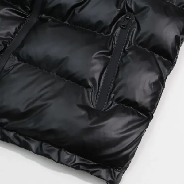 【2026】【PRADA  公式旗艦店】プラダ  ダウンジャケット好評に付き再入荷！ 241026