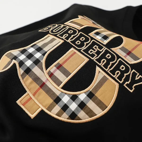 【2026】【BURBERRY 公式旗艦店】バーバリー 丸首の衛衣 スウェットご好評に付き再入荷 241025 【2026】【BURBERRY 公式旗艦店】バーバリー 丸首の衛衣 スウェットご好評に付き再入荷 241025