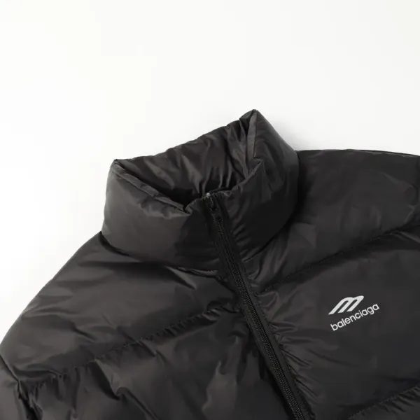 【2026】【BALENCIAGA 公式旗艦店】バレンシアガ ダウンジャケット ご好評に付き再入荷!241024 【2026】【BALENCIAGA 公式旗艦店】バレンシアガ ダウンジャケット ご好評に付き再入荷!241024