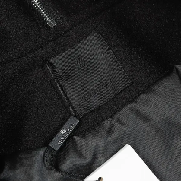 【2026】【GIVENCHY 公式旗艦店】ジバンシー 野球着  ジャケット着 ご好評に付き再入荷！241023