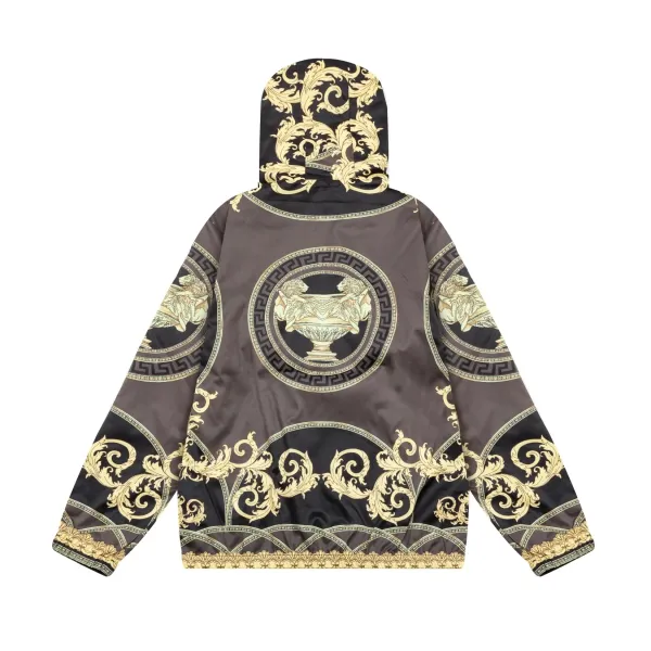 【2026】【VERSACE 公式旗艦店】ヴェルサーチ ジャケット着 ご好評に付き再入荷!241022 【2026】【VERSACE 公式旗艦店】ヴェルサーチ ジャケット着 ご好評に付き再入荷!241022