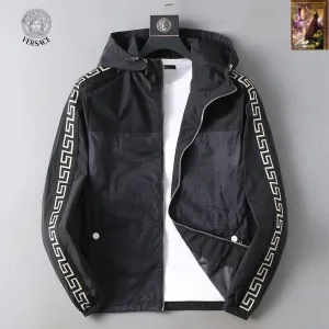 【2026】【VERSACE 公式旗艦店】ヴェルサーチ ジャケット着 ご好評に付き再入荷!241022 【2026】【VERSACE 公式旗艦店】ヴェルサーチ ジャケット着 ご好評に付き再入荷!241022