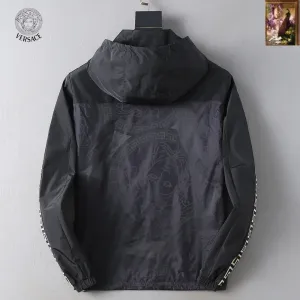 【2026】【VERSACE 公式旗艦店】ヴェルサーチ ジャケット着 ご好評に付き再入荷!241022 【2026】【VERSACE 公式旗艦店】ヴェルサーチ ジャケット着 ご好評に付き再入荷!241022