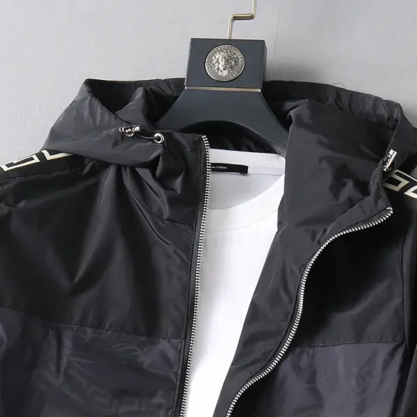 【2026】【VERSACE 公式旗艦店】ヴェルサーチ ジャケット着 ご好評に付き再入荷!241022 【2026】【VERSACE 公式旗艦店】ヴェルサーチ ジャケット着 ご好評に付き再入荷!241022