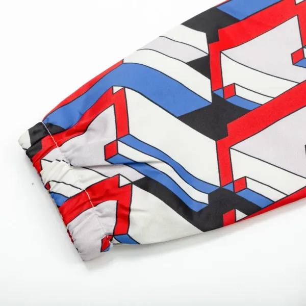 【2026】【GUCCI 公式旗艦店】グッチ ジャケット着 ご好評に付き再入荷!241021 【2026】【GUCCI 公式旗艦店】グッチ ジャケット着 ご好評に付き再入荷!241021