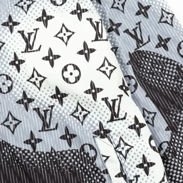 【2026】LV 【LOUIS VUITTON 公式旗艦店】ルイヴィトン  ジャケット着 ご好評に付き再入荷！241021