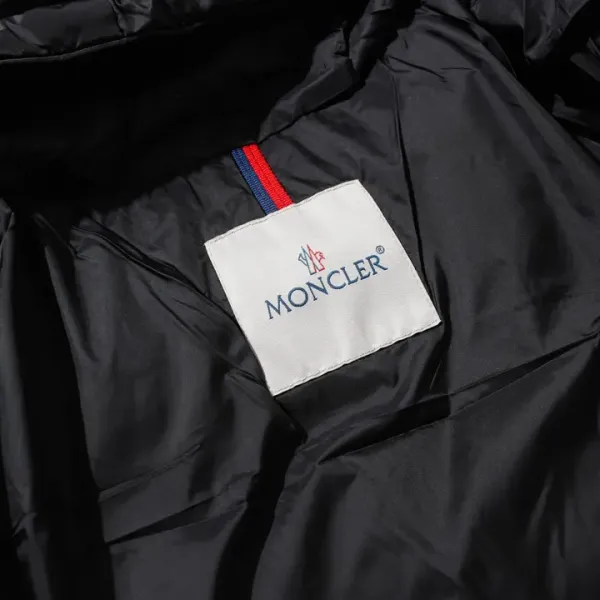【2026】【MONCLER 公式旗艦店】モンクレール ダウンジャケット好評に付き再入荷! 271017 【2026】【MONCLER 公式旗艦店】モンクレール ダウンジャケット好評に付き再入荷! 271017