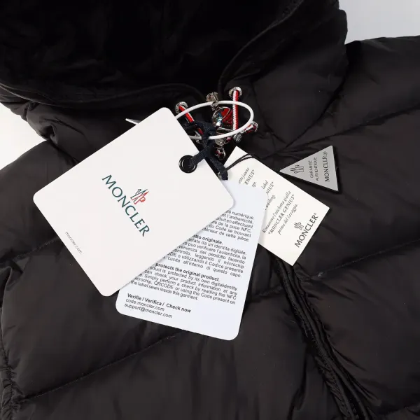 【2026】【MONCLER 公式旗艦店】モンクレール ダウンベスト 好評に付き再入荷! 271017 【2026】【MONCLER 公式旗艦店】モンクレール ダウンベスト 好評に付き再入荷! 271017