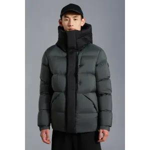 【2026】MONCLER★Madeira ショートダウンジャケット    241016