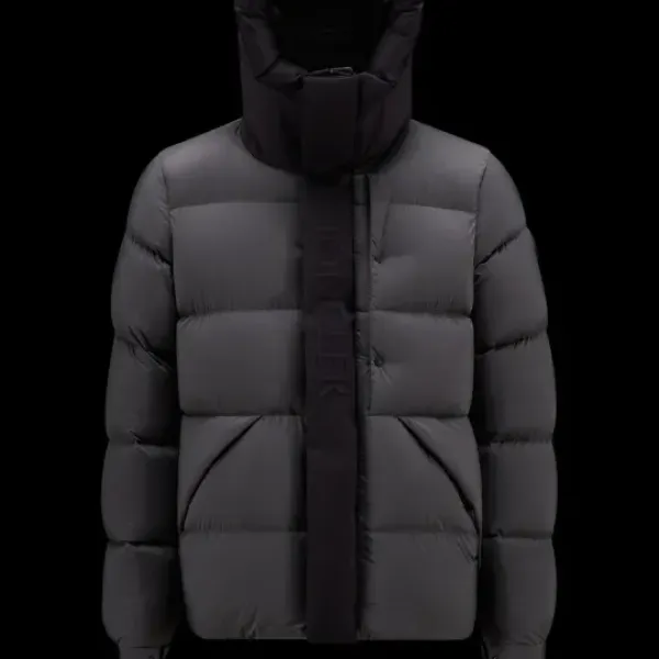 【2026】MONCLER★Madeira ショートダウンジャケット 241016 【2026】MONCLER★Madeira ショートダウンジャケット 241016