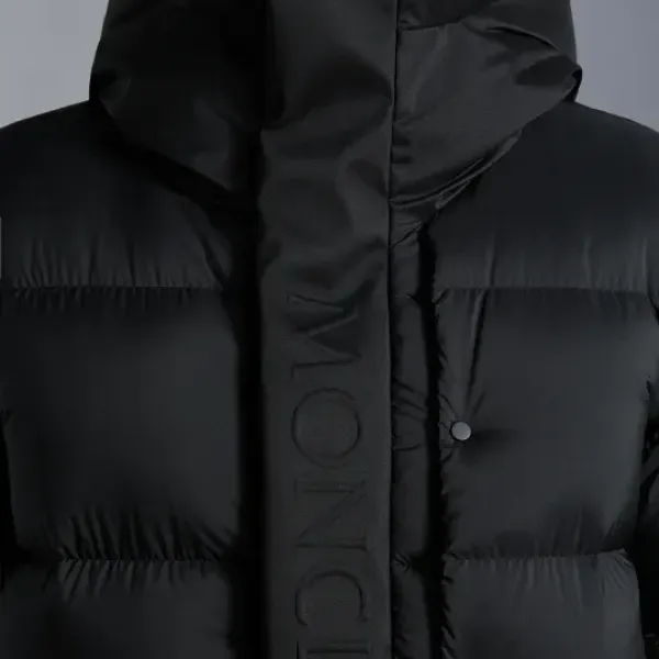 【2026】MONCLER★Madeira ショートダウンジャケット 241016 【2026】MONCLER★Madeira ショートダウンジャケット 241016