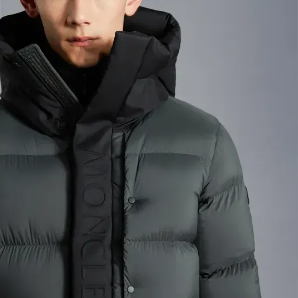 【2026】MONCLER★Madeira ショートダウンジャケット 241016 【2026】MONCLER★Madeira ショートダウンジャケット 241016