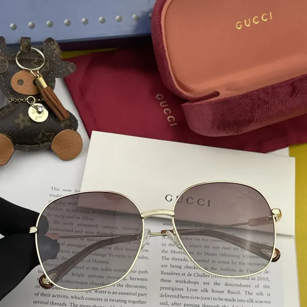 【2026】GUCCI( グッチ ) サングラス  241012