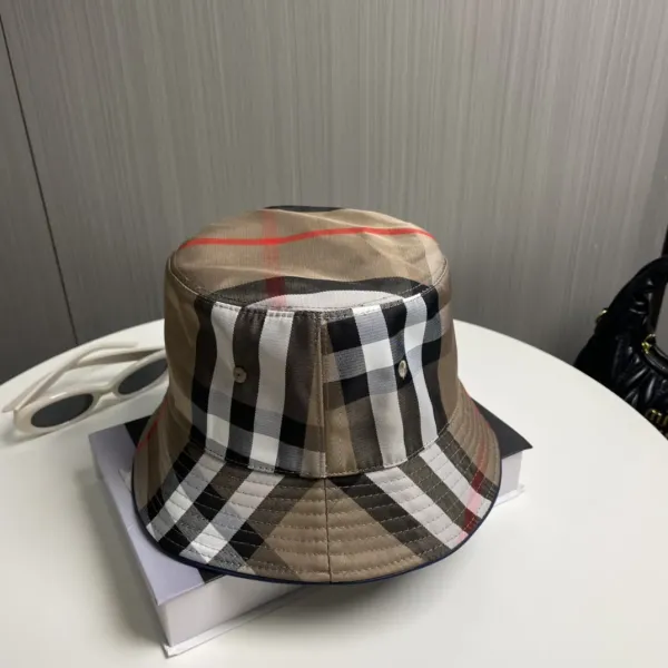 【2026】BURBERRY(バーバリー)フィッシャーマンズハット  241011