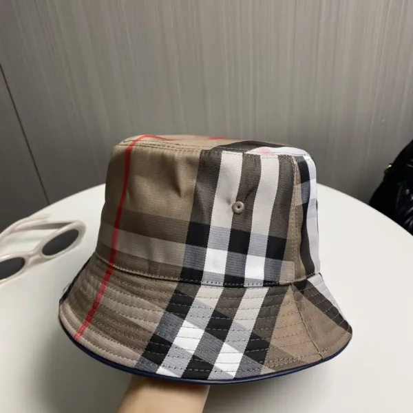 【2026】BURBERRY(バーバリー)フィッシャーマンズハット  241011