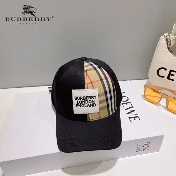 【2026】【BURBERRY  バーバリー】【数量限定】 野球帽 / ハット 241011