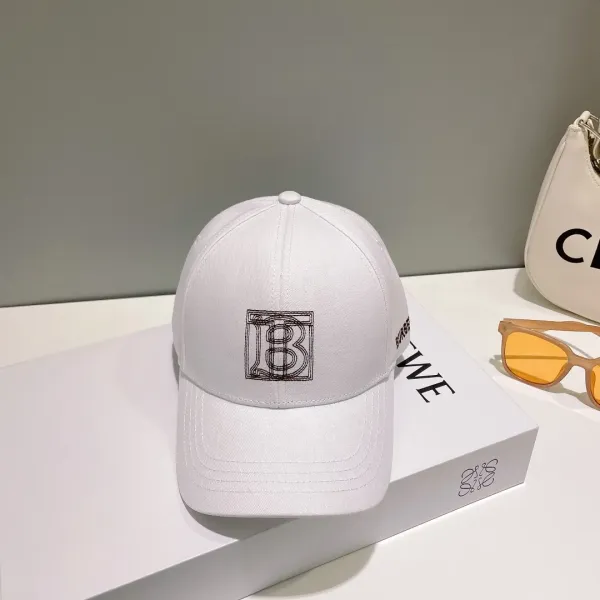 【2026】【BURBERRY  バーバリー】【数量限定】 野球帽 / ハット 241011