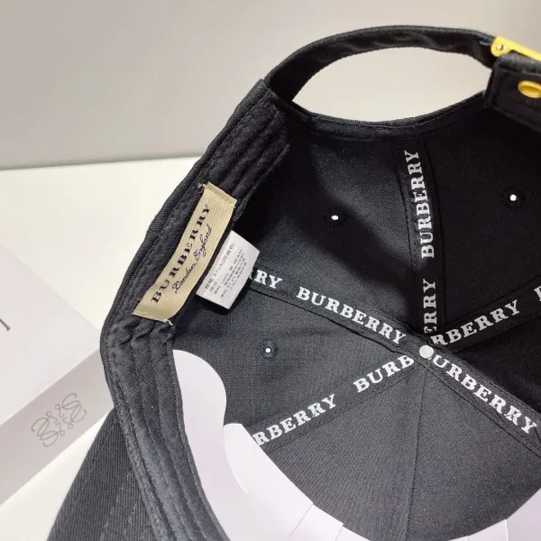 【2026】【BURBERRY  バーバリー】【数量限定】 野球帽 / ハット 241011