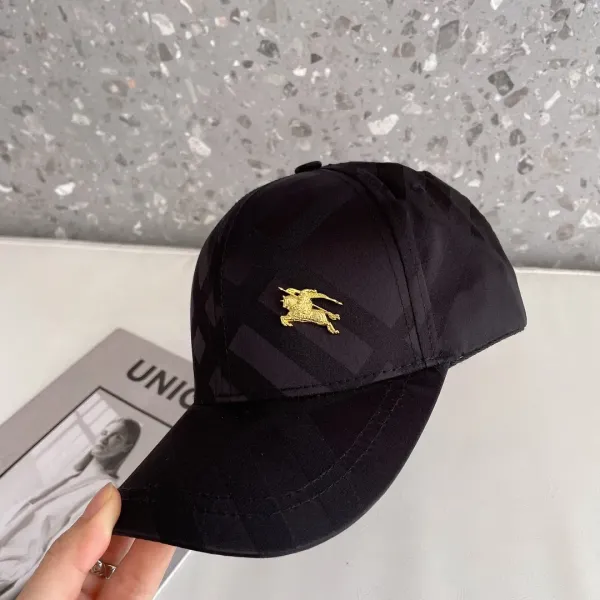 【2026】【BURBERRY  バーバリー】【数量限定】 野球帽 / ハット 241011
