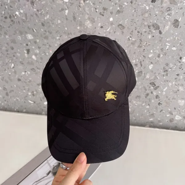 【2026】【BURBERRY  バーバリー】【数量限定】 野球帽 / ハット 241011