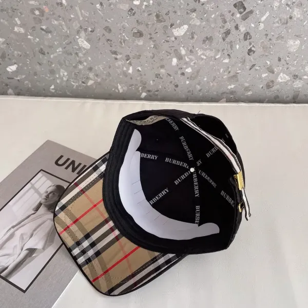 【2026】【BURBERRY  バーバリー】【数量限定】 野球帽 / ハット 241011