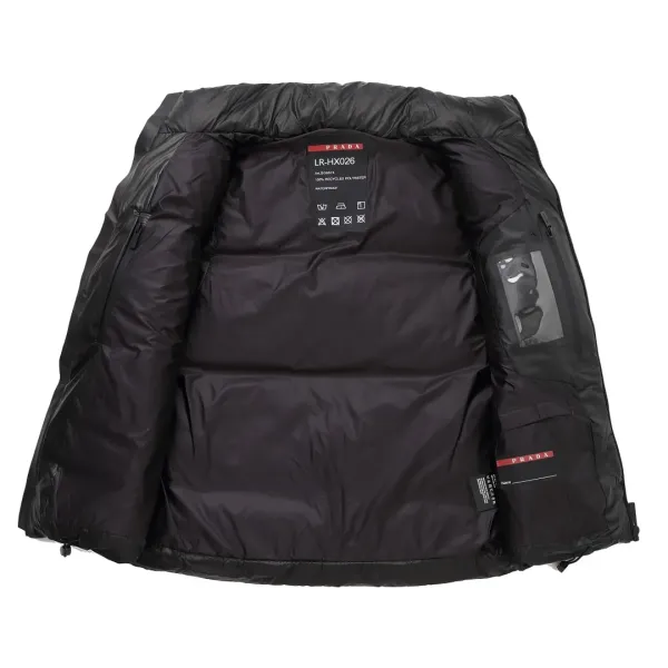 【2026】【PRADA 公式旗艦店】プラダ ダウンベスト 当日出荷 好評に付き再入荷!241009 【2026】【PRADA 公式旗艦店】プラダ ダウンベスト 当日出荷 好評に付き再入荷!241009