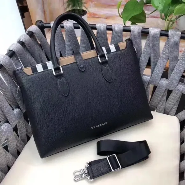 【2026】 【BURBERRY 公式旗艦店】バーバリー ハンドバッグ 当日出荷 好評に付き再入荷!38-29-6CM 241007 【2026】 【BURBERRY 公式旗艦店】バーバリー ハンドバッグ 当日出荷 好評に付き再入荷!38-29-6CM 241007