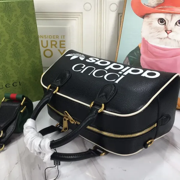 【2026】 【GUCCI 公式旗艦店】グッチ ハンドバッグ 当日出荷 好評に付き再入荷!31.5*18*15.5CM 241007 【2026】 【GUCCI 公式旗艦店】グッチ ハンドバッグ 当日出荷 好評に付き再入荷!31.5*18*15.5CM 241007