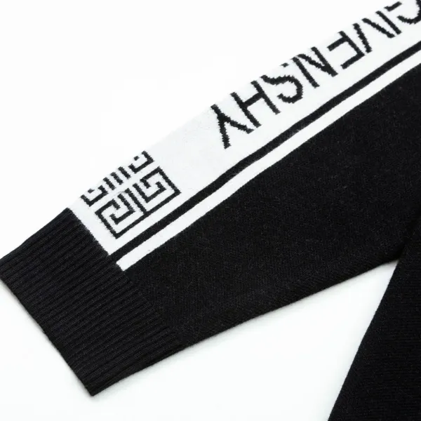 【2026】【GIVENCHY 公式旗艦店】ジバンシー セーター好評に付き再入荷! 240930 【2026】【GIVENCHY 公式旗艦店】ジバンシー セーター好評に付き再入荷! 240930