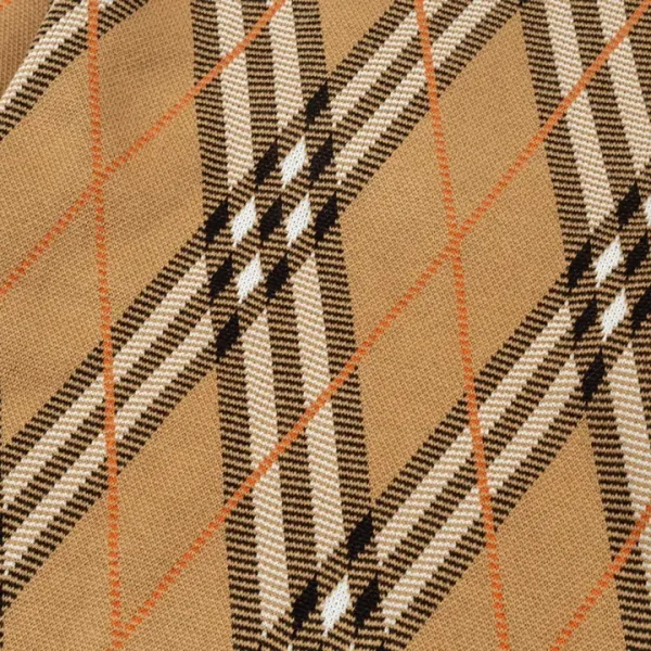 【2026】【BURBERRY 公式旗艦店】バーバリー セーター好評に付き再入荷! 240930 【2026】【BURBERRY 公式旗艦店】バーバリー セーター好評に付き再入荷! 240930