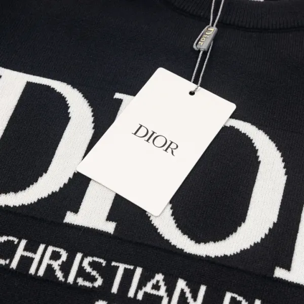 【2026】【DIOR 公式旗艦店】ディオール セーター好評に付き再入荷! 240929 【2026】【DIOR 公式旗艦店】ディオール セーター好評に付き再入荷! 240929